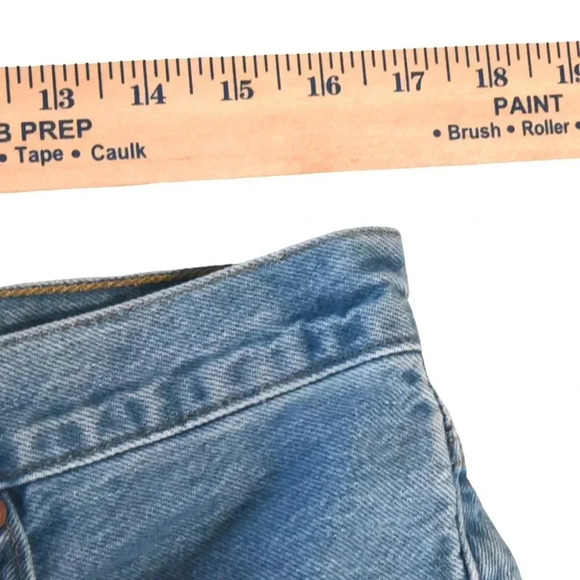 Levi’s || 501 Original Shorts Classic Light Blue Denim Wash Heavy Frayed Sz 33 - Picture 10 of 11